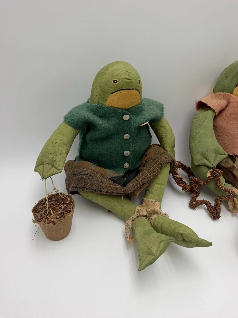 Vintage Pair of Handmade Folk Art Anthropomorphic Frogs Dolls Primitive